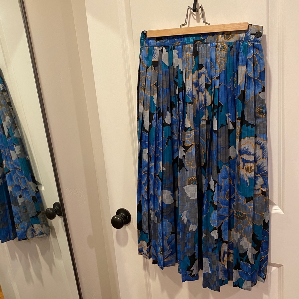 Vintage Pleated Skirt